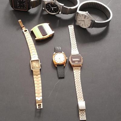 Wrist watches for repair Men's and Women's Timex, digital, and Durastead