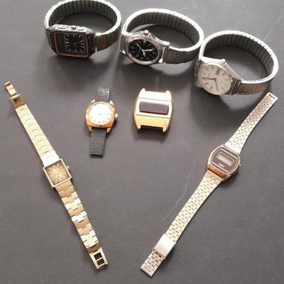 Wrist watches for repair Men's and Women's Timex, digital, and Durastead