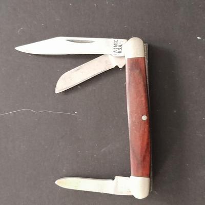 Men's cuff links pocketknife and necklace