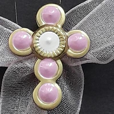 Cameo necklace with matching earings, and more