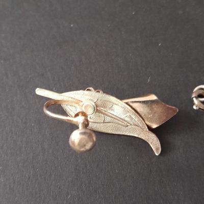 Cameo necklace with matching earings, and more