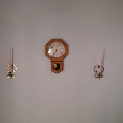 Ingraham wall clock with two metal candle sconces