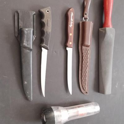 FISHING - Filet knives, with sharpener Coleman Western and vintage Harold Ensley knife with sheaths