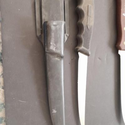 FISHING - Filet knives, with sharpener Coleman Western and vintage Harold Ensley knife with sheaths