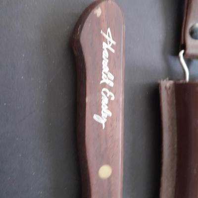 FISHING - Filet knives, with sharpener Coleman Western and vintage Harold Ensley knife with sheaths