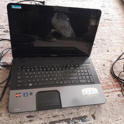 Three  broken laptops for parts or repair with chargers