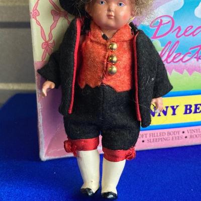 MADAM ALEXANDER DOLL, and SOME SUPER OLD OTHER VINTAGE  LITTLE DOLLS