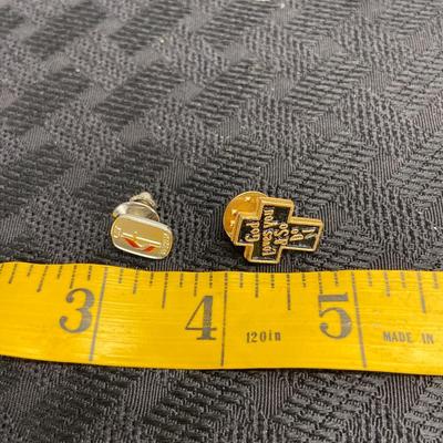 Cross pins