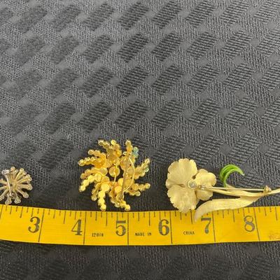 Vintage floral brooches