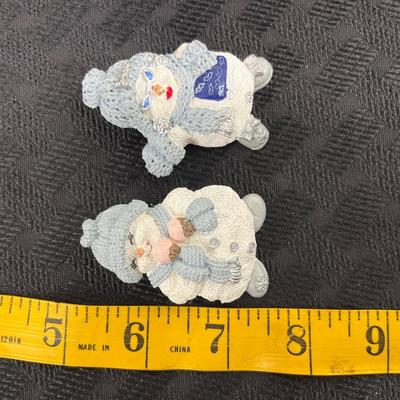 Pair 2002 snow buddies by encore