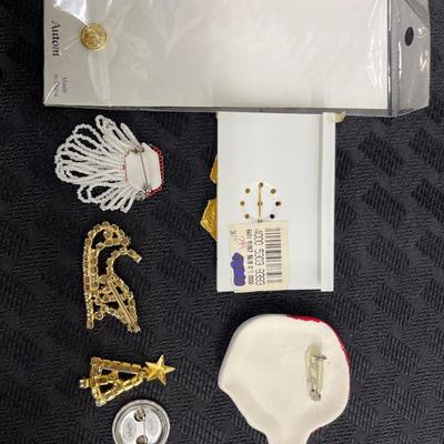 Vintage Christmas pins