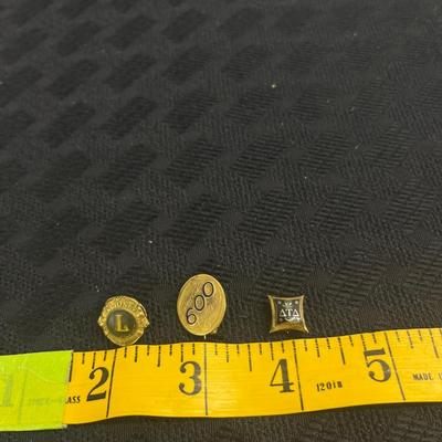 Assorted Gold tone pins
