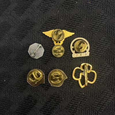 Assorted vintage gold tone pins