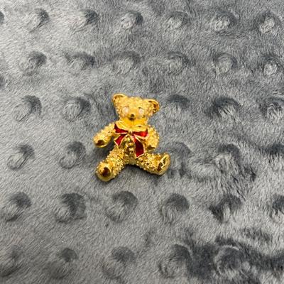 VTG Avon Teddy Bear Red Bow Rhinestone Eyes Animal Toy Gold Tone Lapel Pin