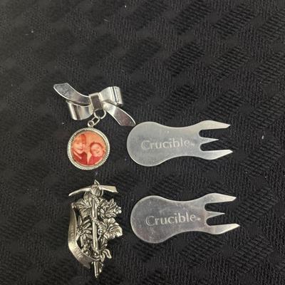Vintage memorial/mourning silver pins