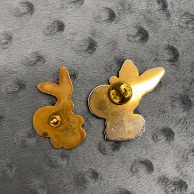 Lot of 2 Vintage Energizer Pink Enamel Mascot Bunny Lapel Pin