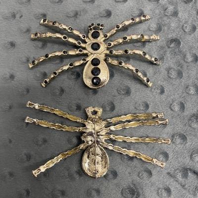Spider pin