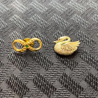 Vintage gold tone pins