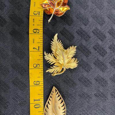 Vintage Gold tone leaf pins