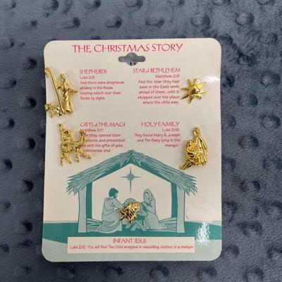 Xmas story pins