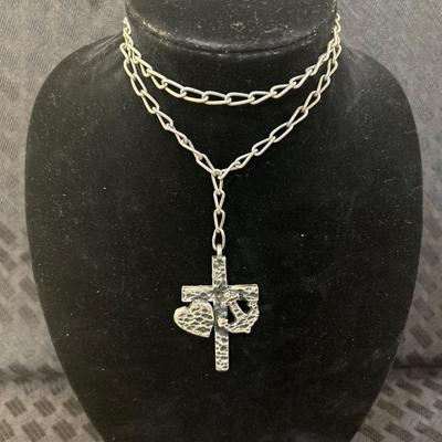 Hammered Pendant Cross Necklace