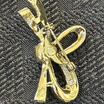Vintage Gerrys Bow With Faux Pearl Brooch/Pin 1.5" Gold Tone