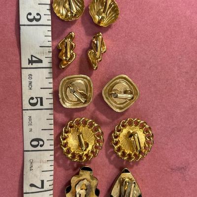 Lot of 5 Vintage Gold Tone Clip On Earrings