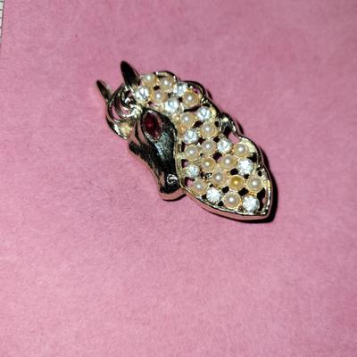 RARE AB RHINESTONE VINTAGE HORSE PIN
