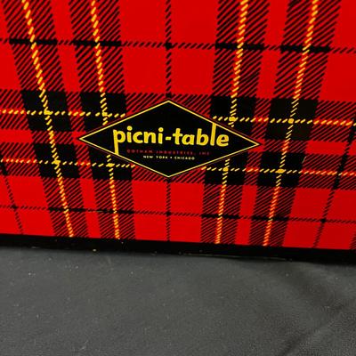 Picni-Table CUTEST Picnic Table EVER! Only at B Team 