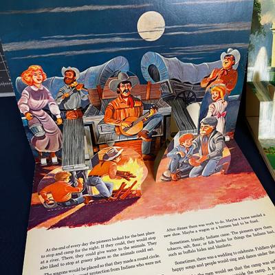 American Stories Pop Up Books (2) 