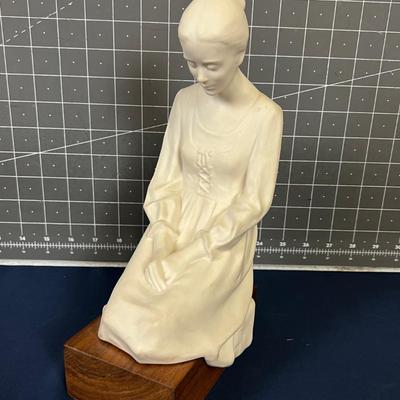 HANSEN Praying Woman Sculpture 