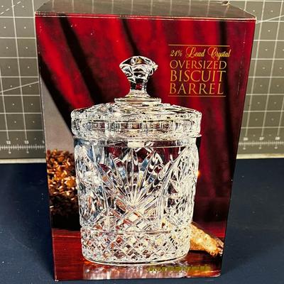 NEW Crystal Cut Biscuit Barrell New in the Box