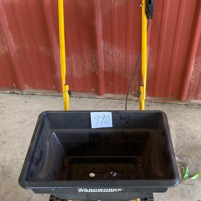 Fertilizer Spreader