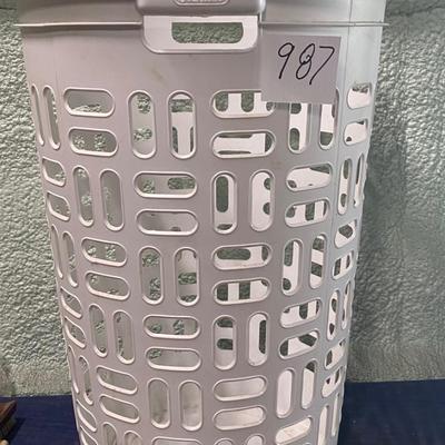 Sterilite Clothes Basket