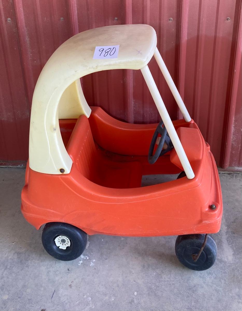 Cozy Coupe One Door Car | EstateSales.org