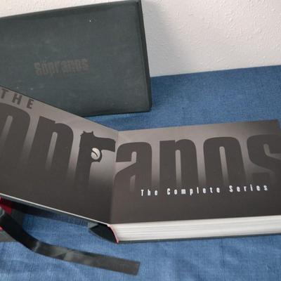 LOT 10. THE SOPRANOS THE COMPLETE SEASON COLLECTION