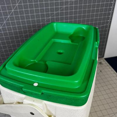  THE OSCAR Cooler, With Green Lid. 