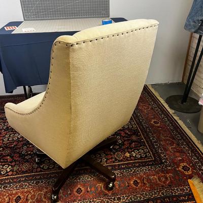 Light Tan / White Linen Office Chair