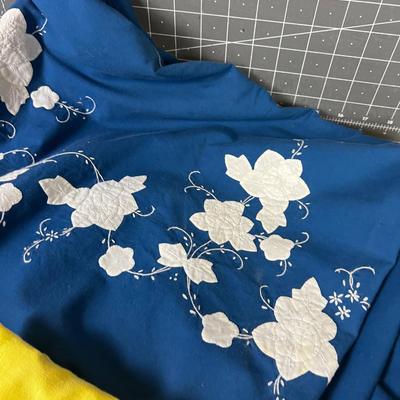 (5) Lot of Table Cloths 