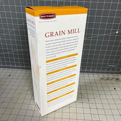 BACK TO BASICS Grain Mill 