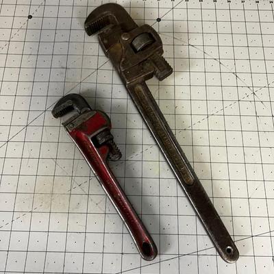 2 Pipe Wrenches 