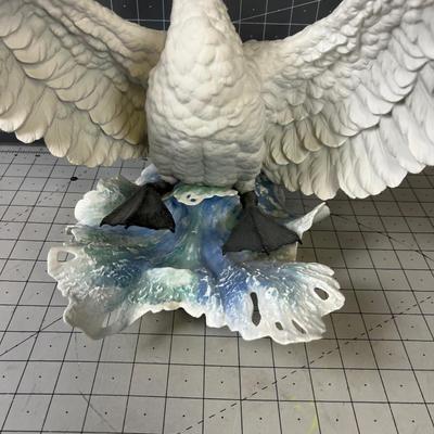 BOEHM Edward Boehm Studio Trumpeter Swan Official 1985 Porcelain Sculpture of the Audio Society. 