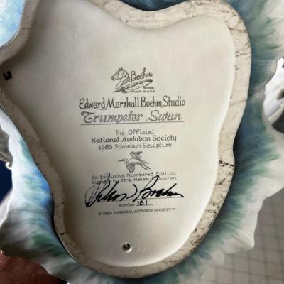 BOEHM Edward Boehm Studio Trumpeter Swan Official 1985 Porcelain Sculpture of the Audio Society. 