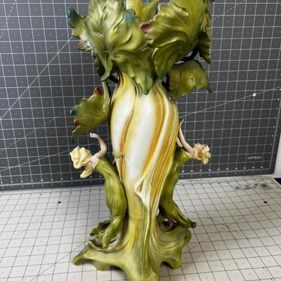 Saxony Art Nouveau Vase with Cherubs and women 
