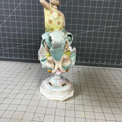 Exceptionally Cool Piece of Meissen Dragon Boat 