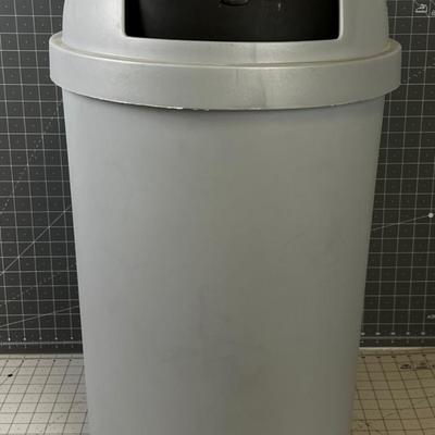 Plastic Garbage Can 