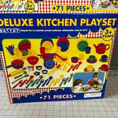 Deluxe Kitchen Play Set, New in the Box