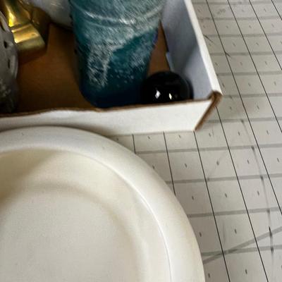 TRAY Vintage Sculpture, Jar, A& W mug 