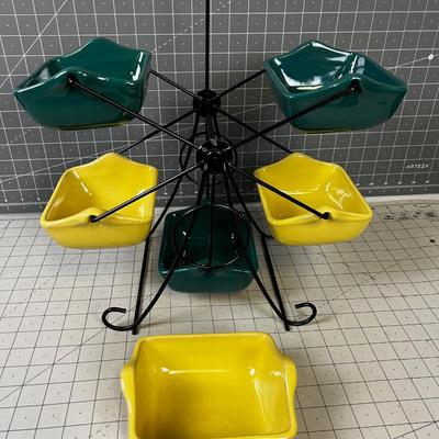 Very Cool Condiment Server. AWESOME! Green and Yellow 