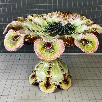 Superb Majolica Centerpiece Shell Fruit Bowl 